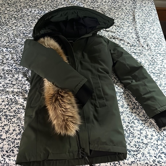 Aritzia Jackets & Coats Aritzia Tna Golden Down Parka Poshmark